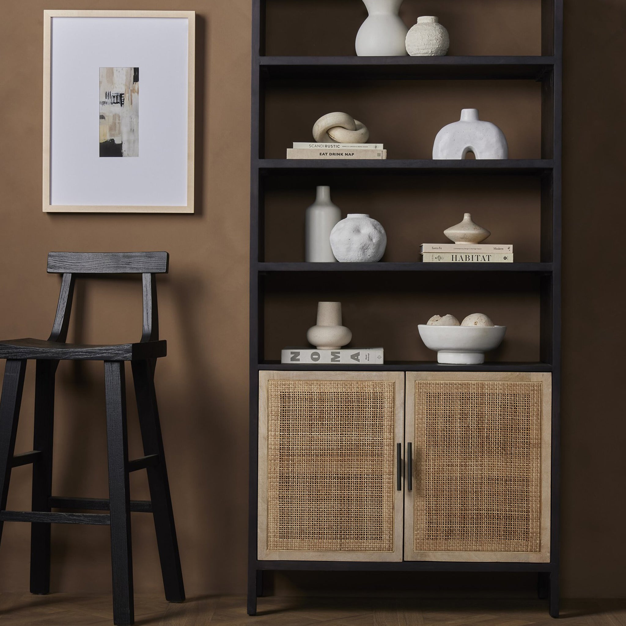 Navona Bookshelf