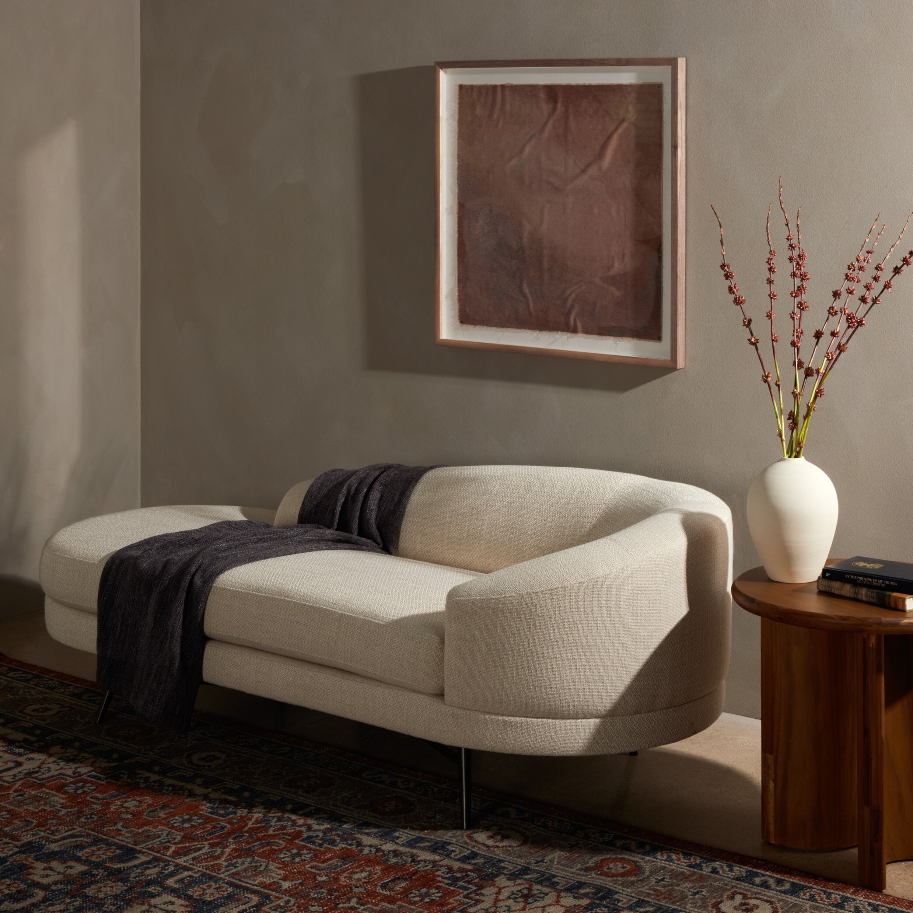 Lyon Chaise