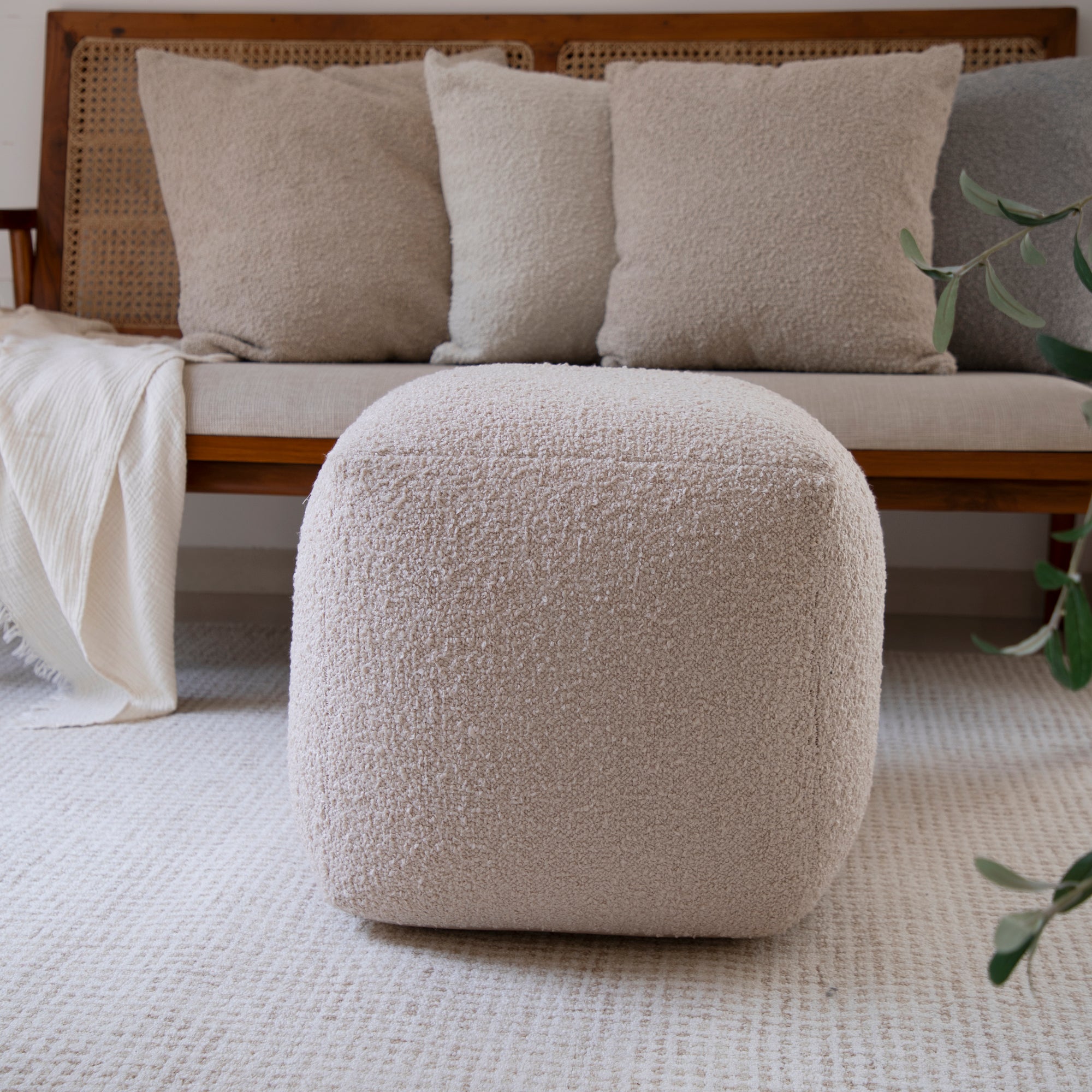Benares Boucle Pouf